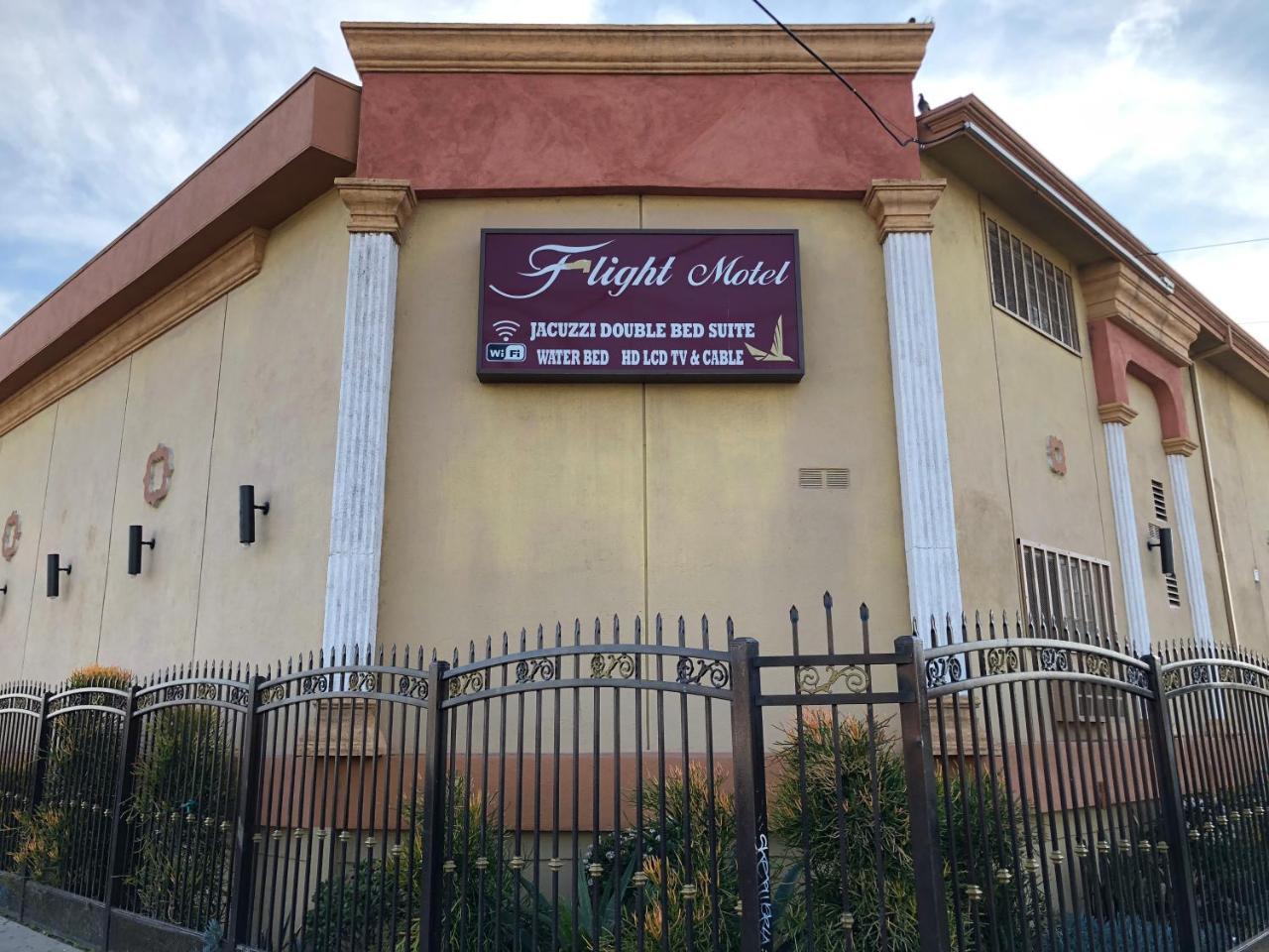 Flight Motel, Los Angeles